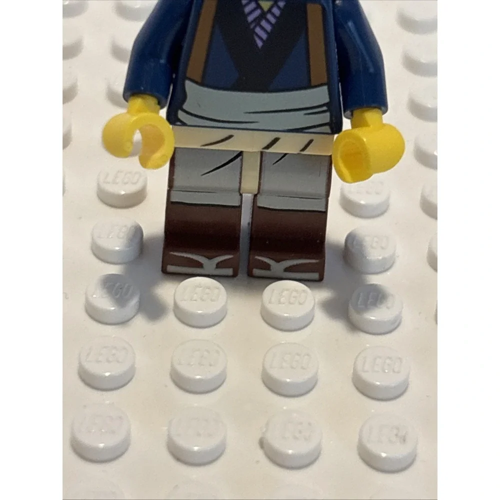 LEGO The NINJAGO Movie - Edna Walker Minifigure (njo0371) - Excellent Condition! - Picture 2 of 5